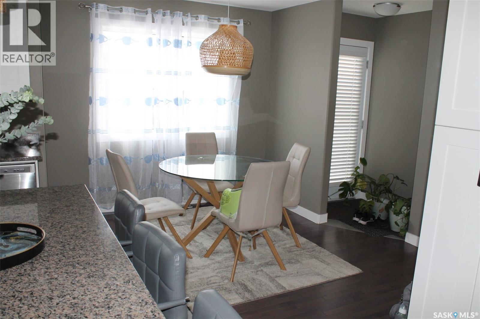 319 Secord WAY - 5