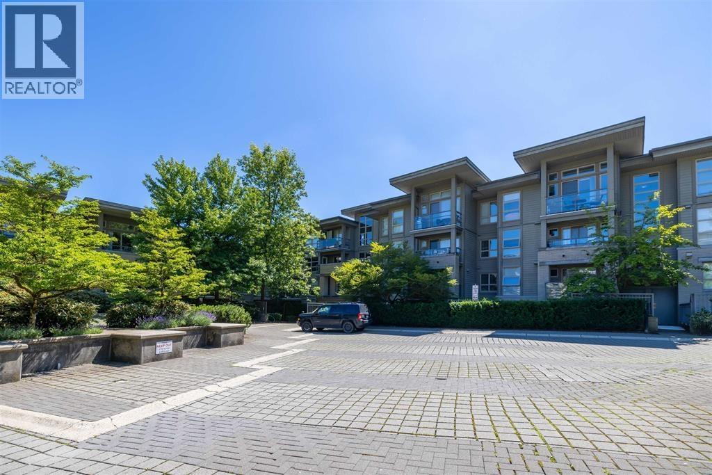316 9339 UNIVERSITY Crescent - main photo