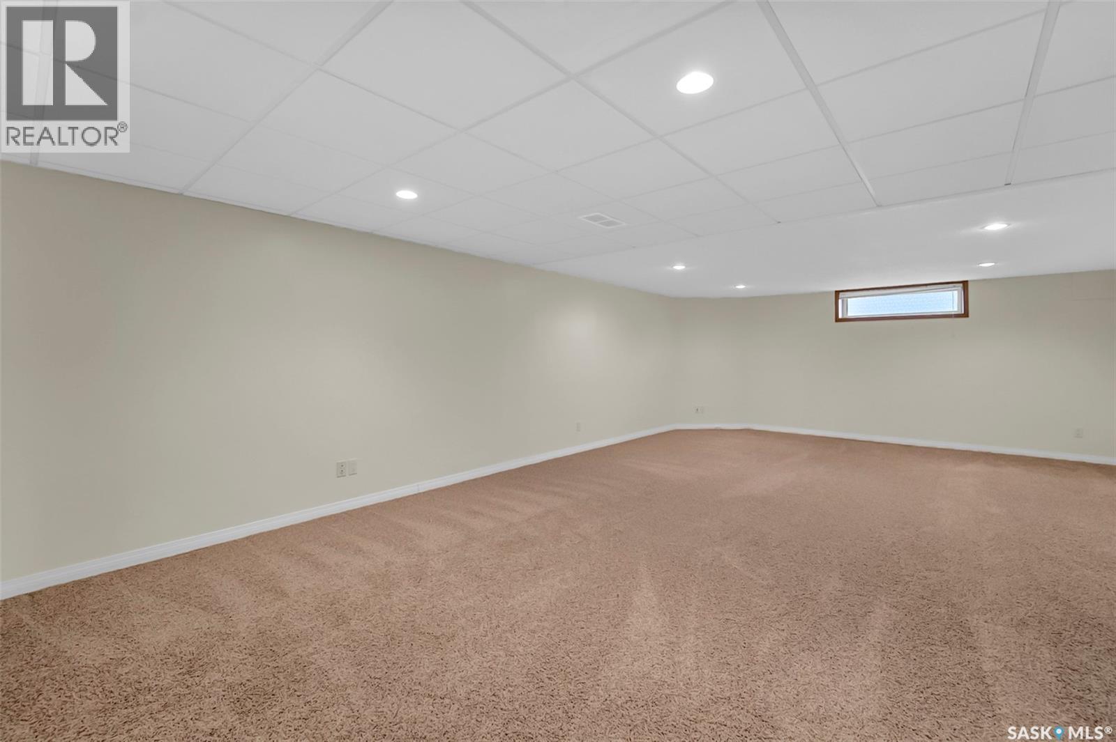 735 Fairbrother AVENUE - 38