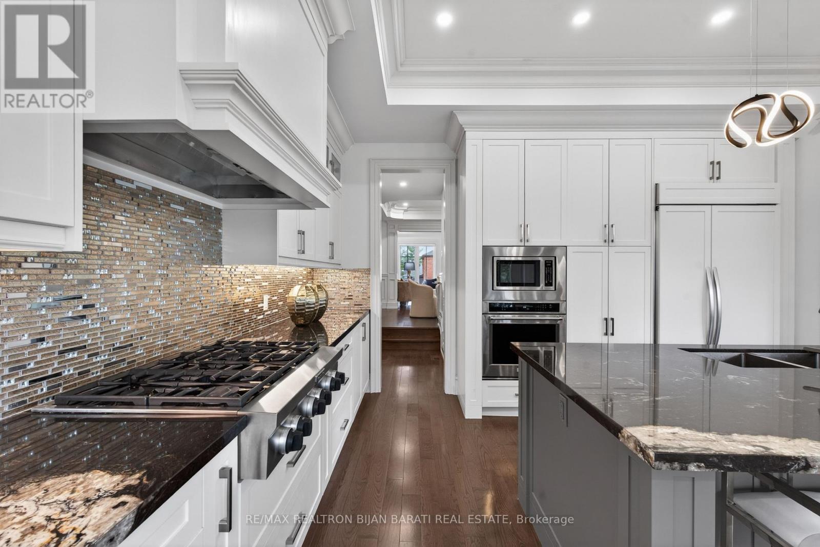 122 HOLMES AVENUE - 20