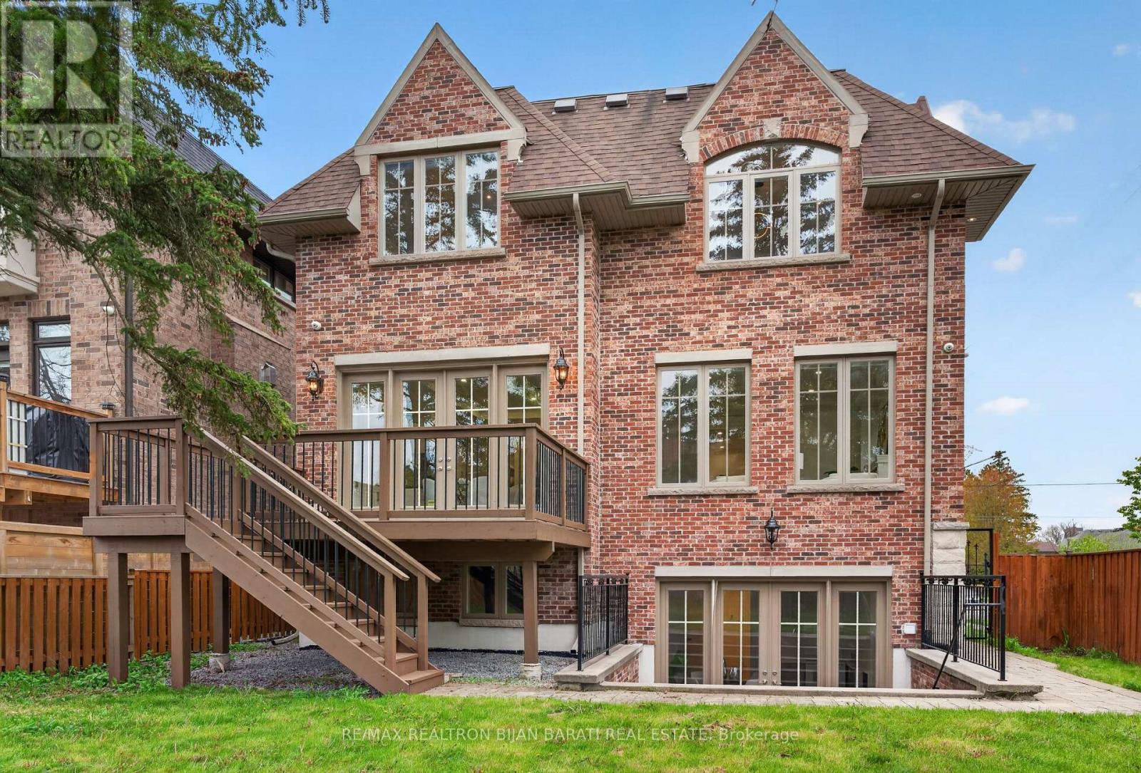 122 HOLMES AVENUE - 44