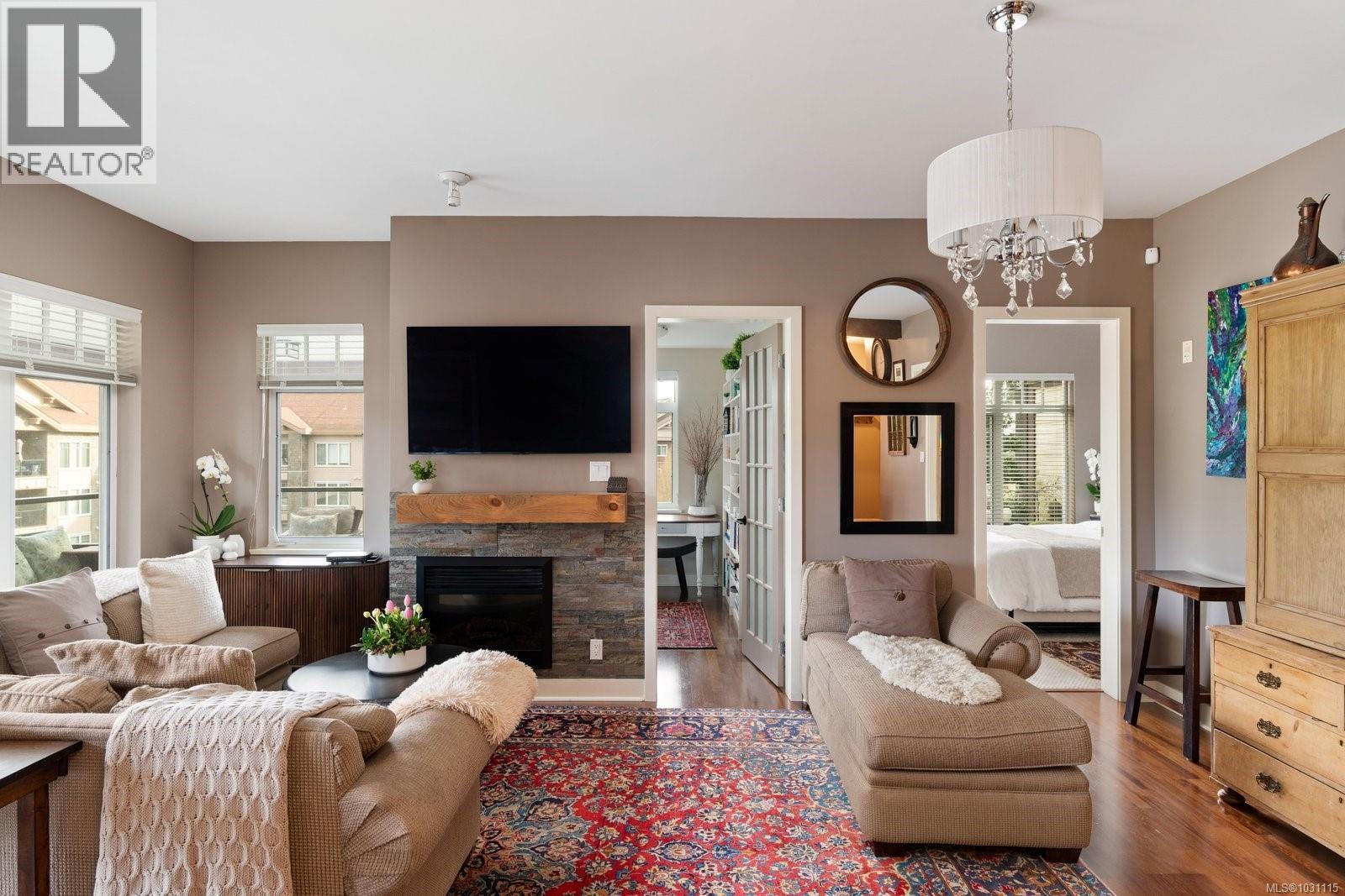 #301 1375 Bear Mountain Pkwy - 5