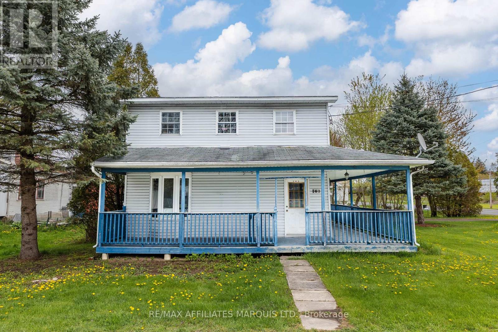 163 MILITARY ROAD N - 3