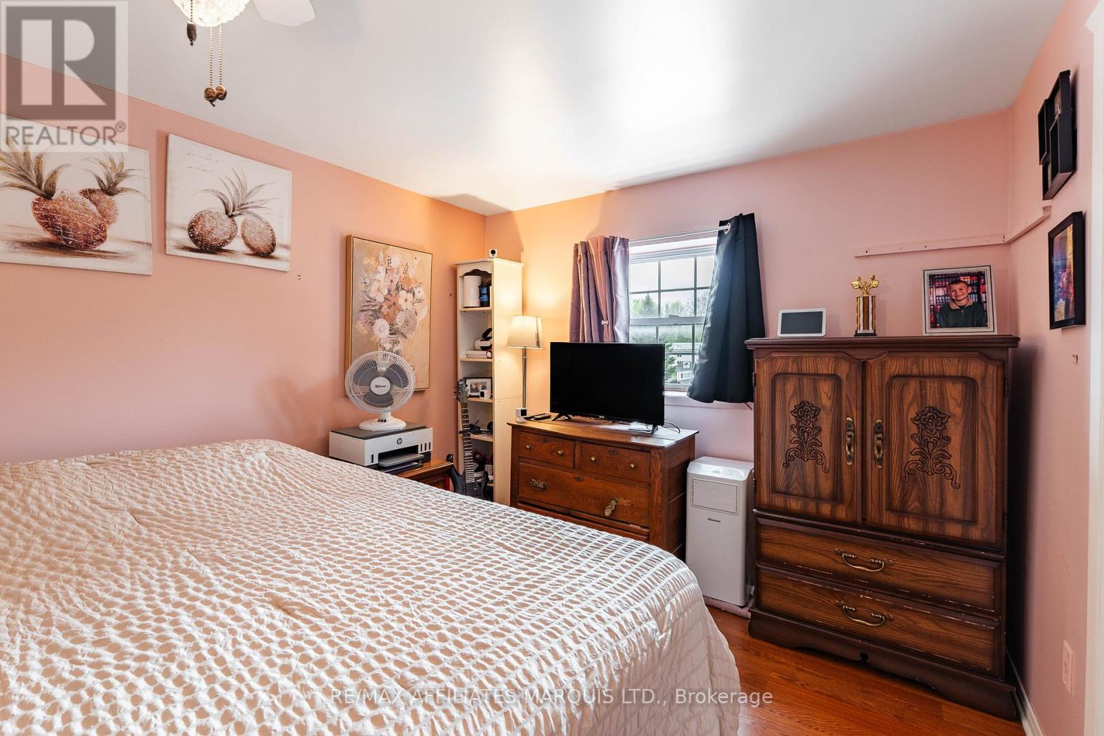 163 MILITARY ROAD N - 34