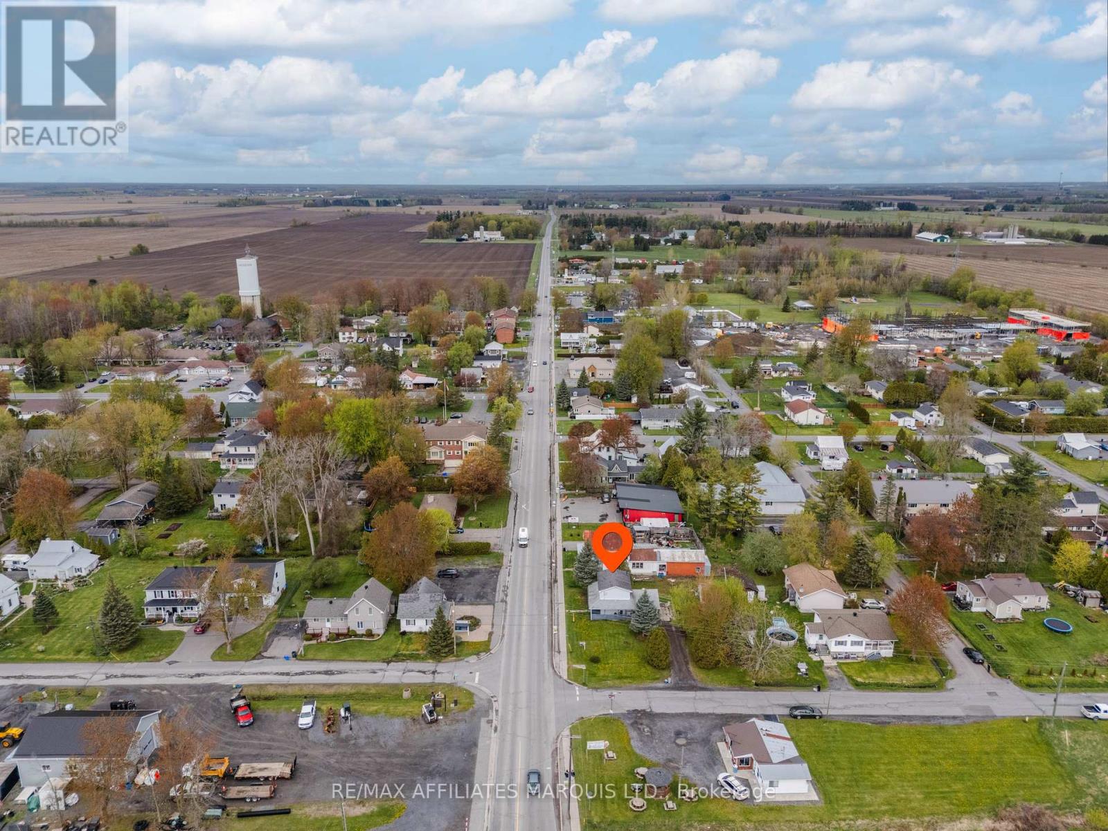 163 MILITARY ROAD N - 42