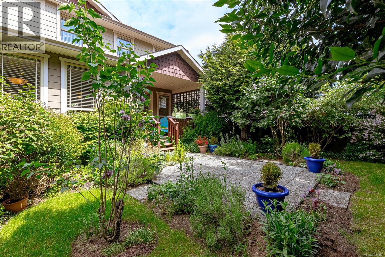 #121 6591 Arranwood Dr - 39