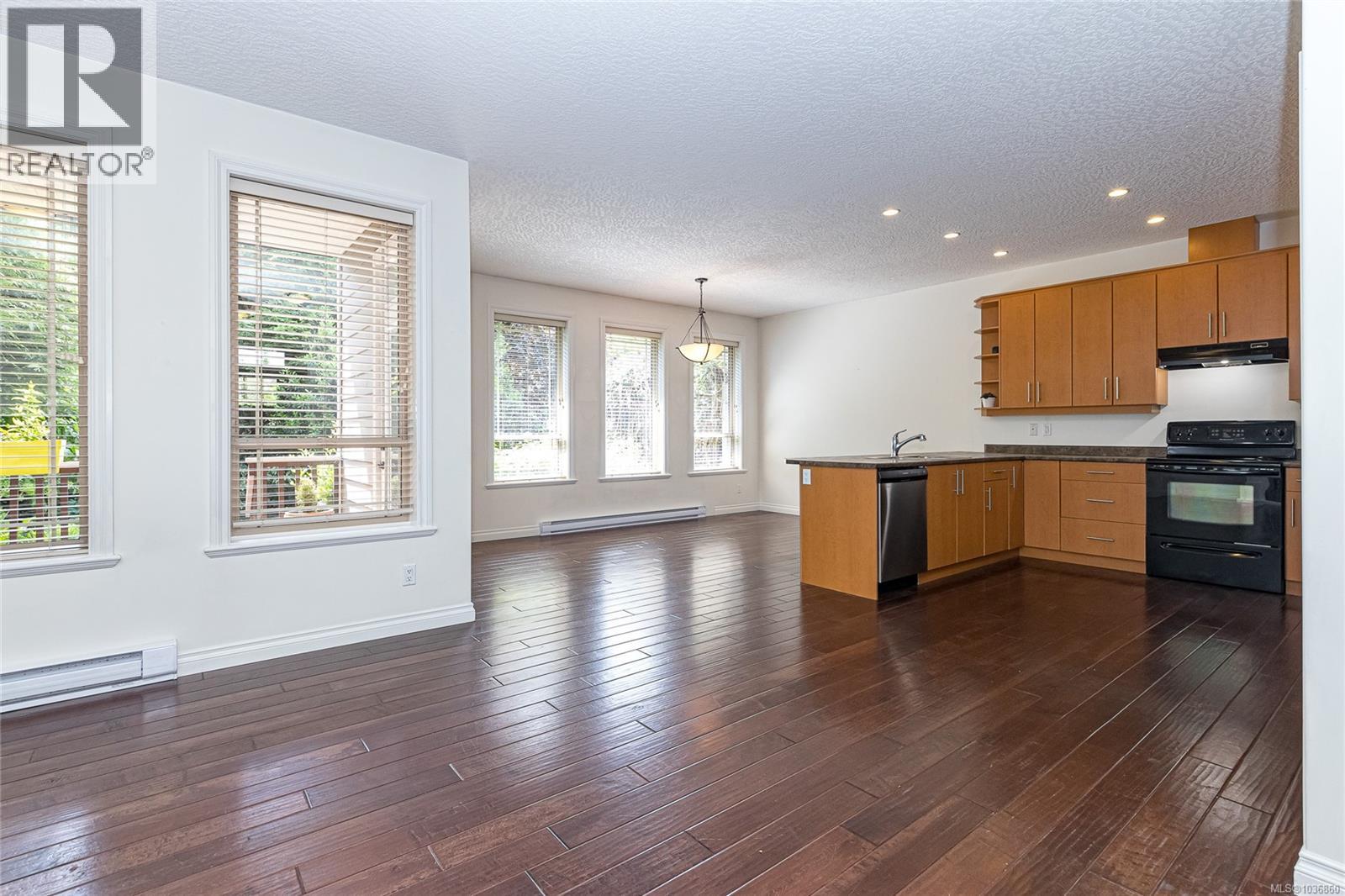 #121 6591 Arranwood Dr - 12