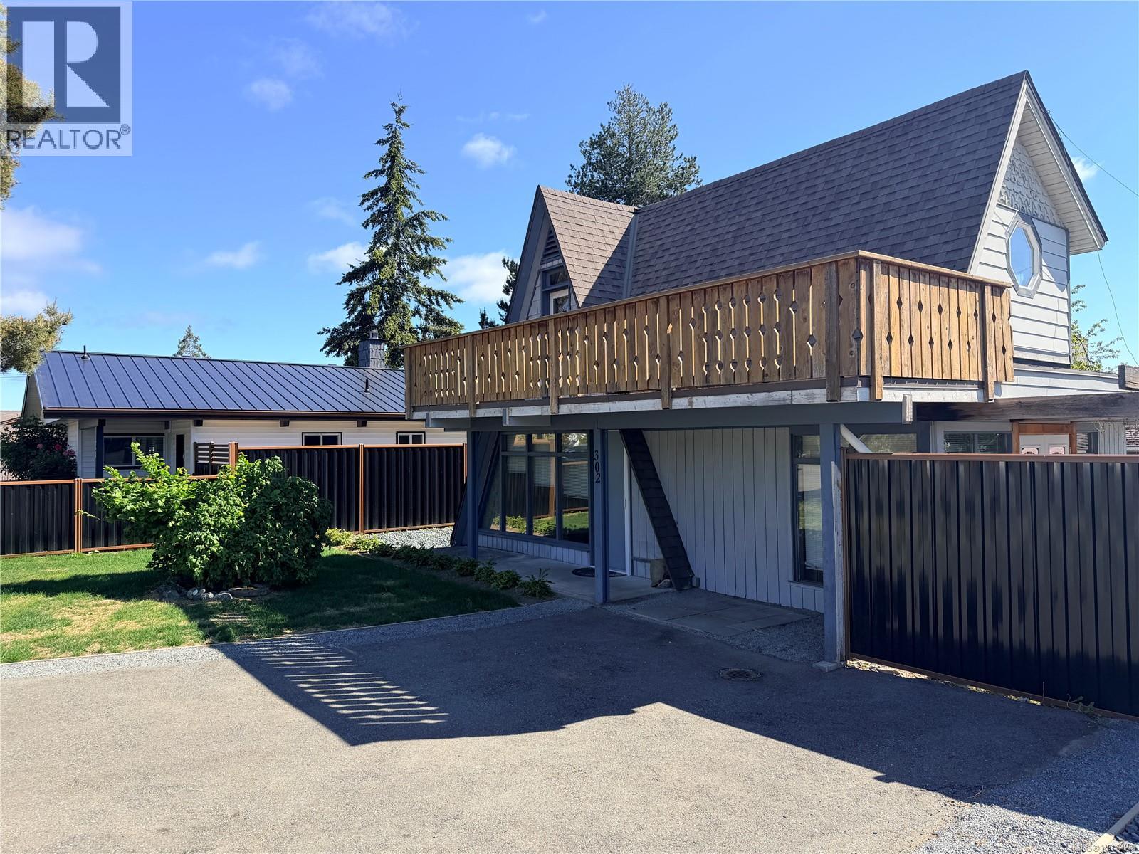 302 Willow St - 1