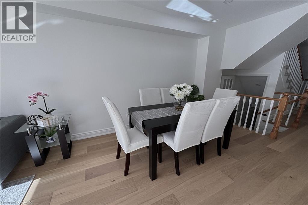 1114 LINDSAY Drive, Oakville, Ontario, L6M3B4 — Photo 8