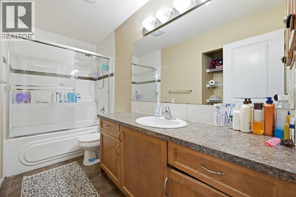 81 Saddlemont Road NE - 33