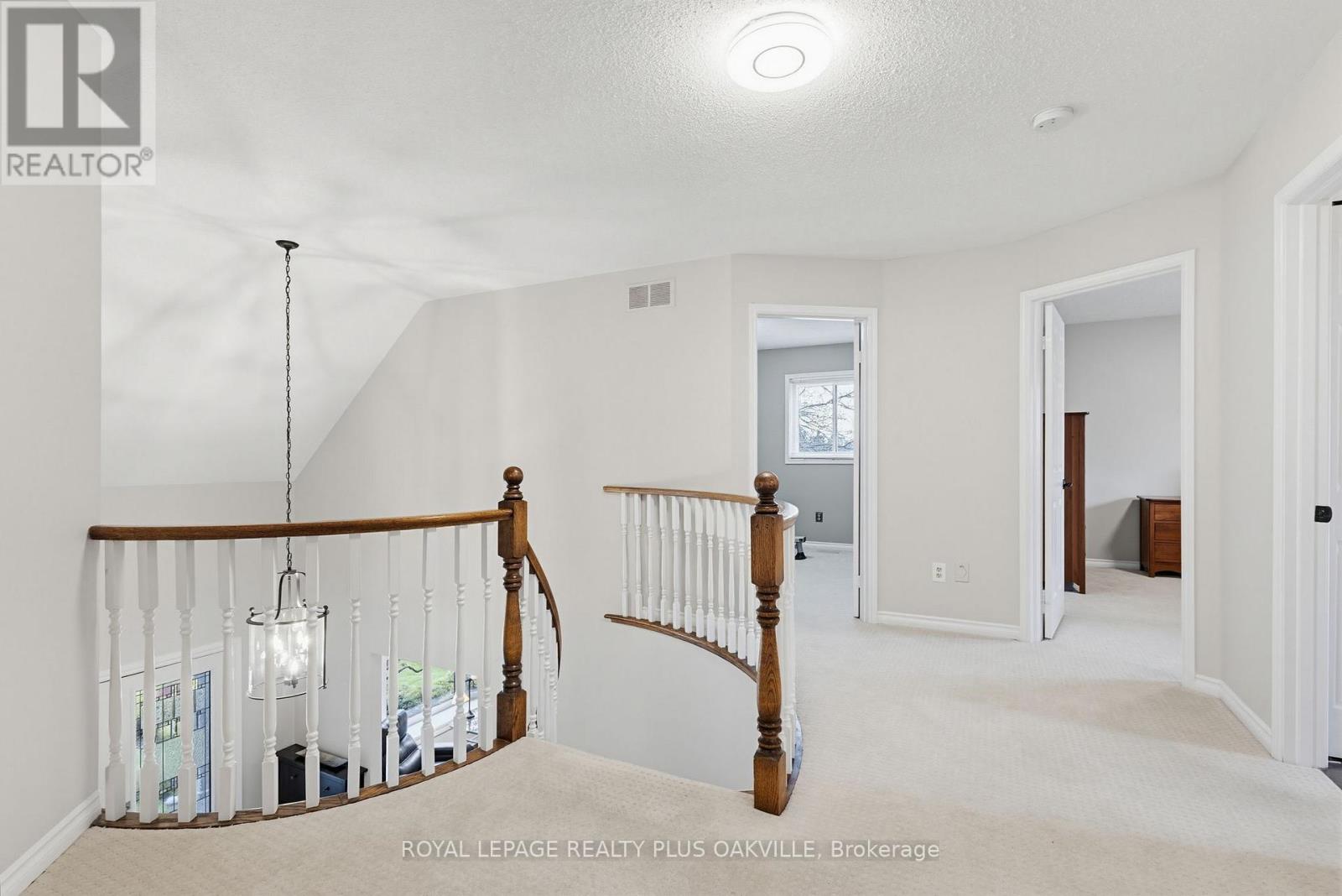 67 HONEYSUCKLE CRESCENT - 25