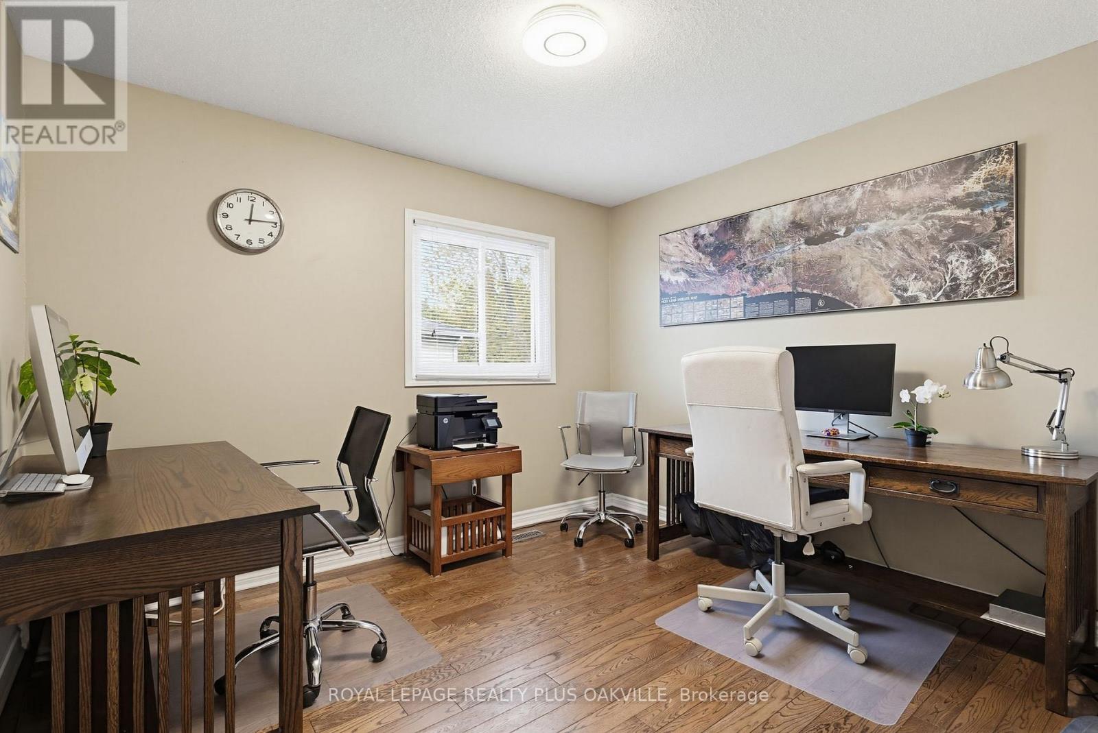 67 HONEYSUCKLE CRESCENT - 31