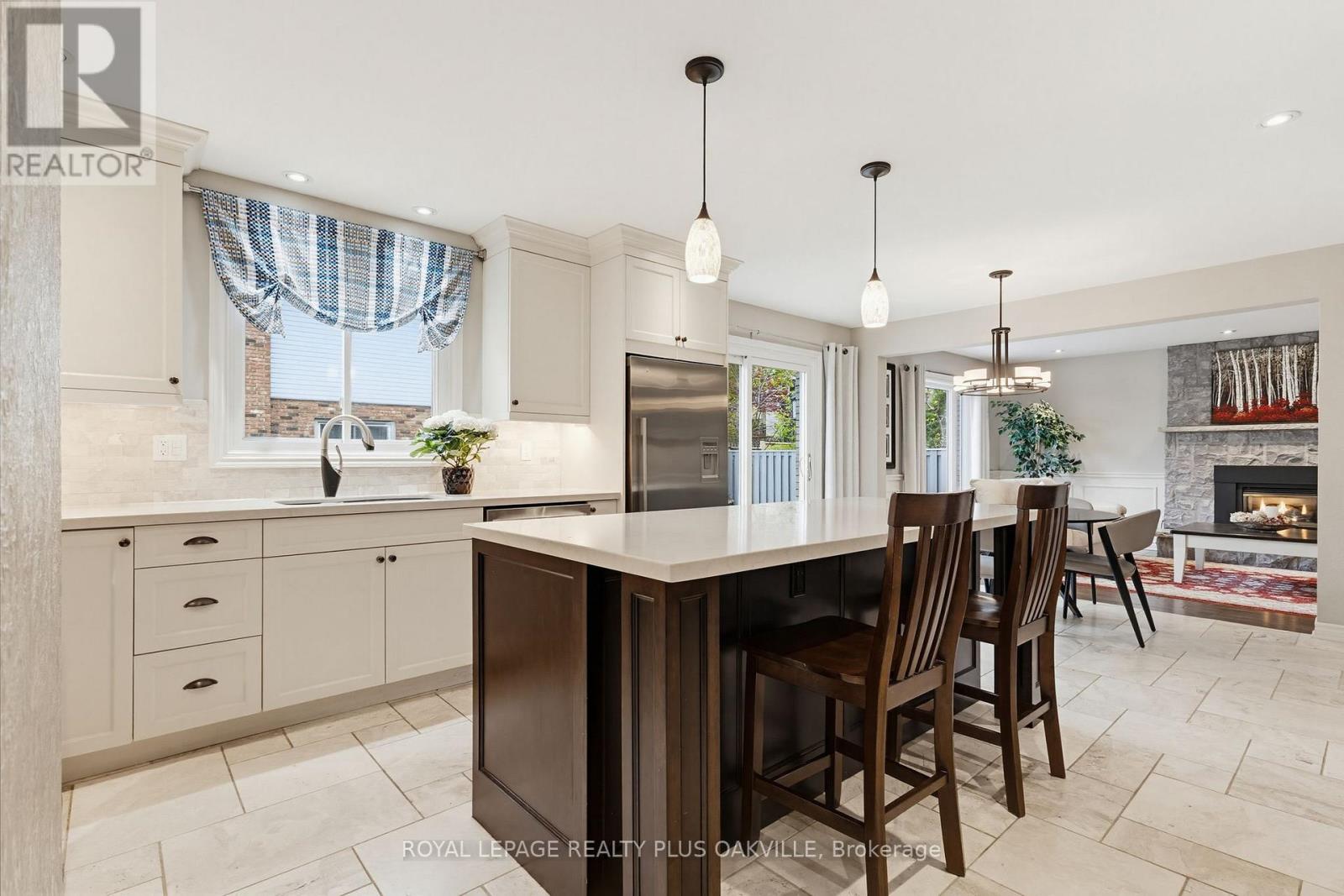 67 HONEYSUCKLE CRESCENT - 7