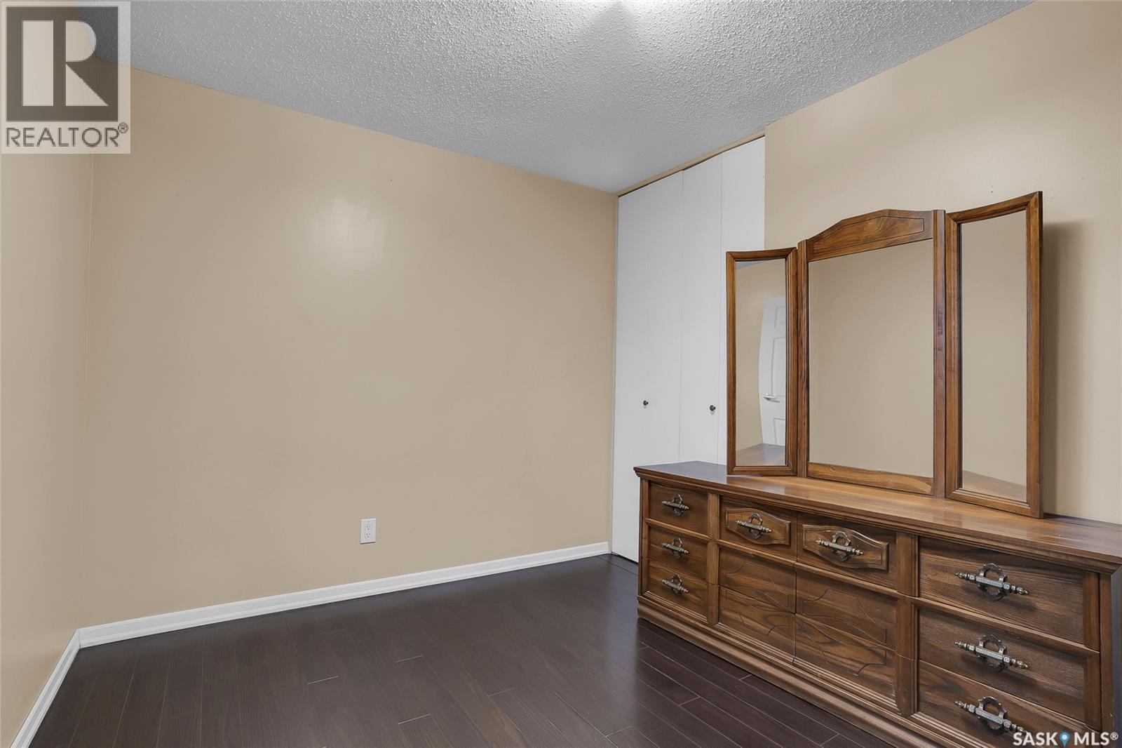 606 Wardlow ROAD - 13