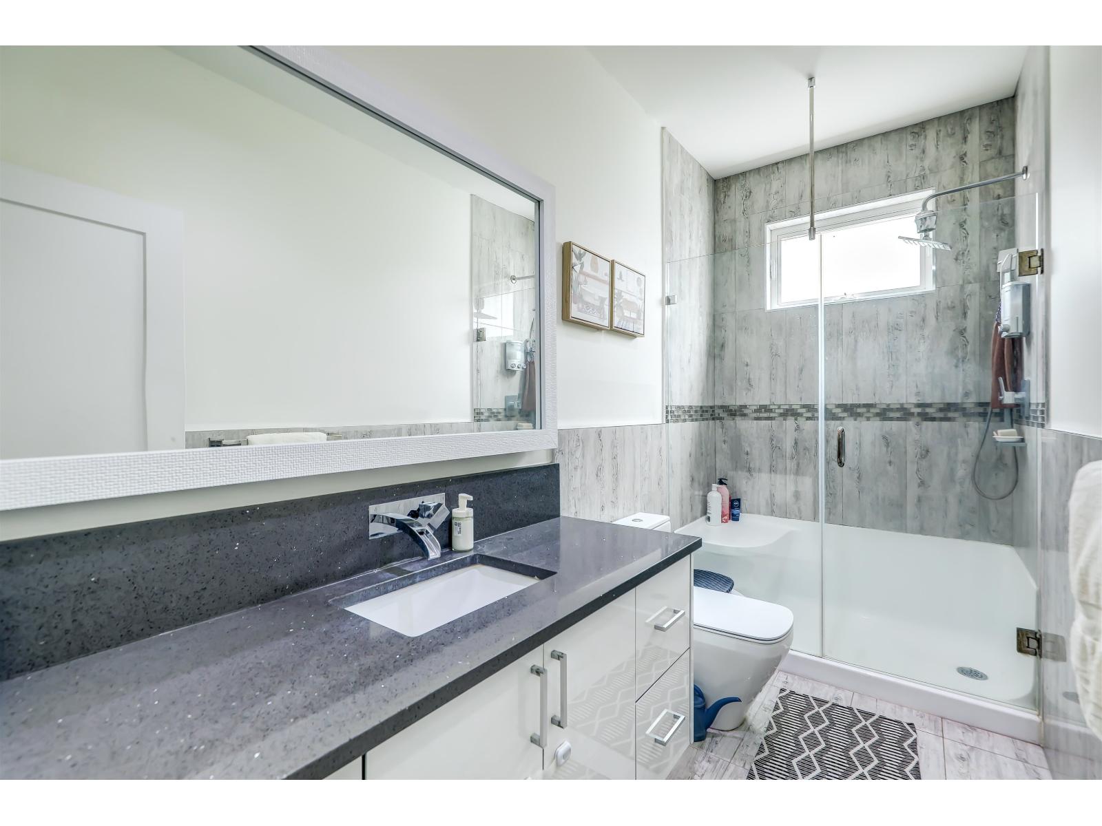 958 KEIL STREET, White Rock