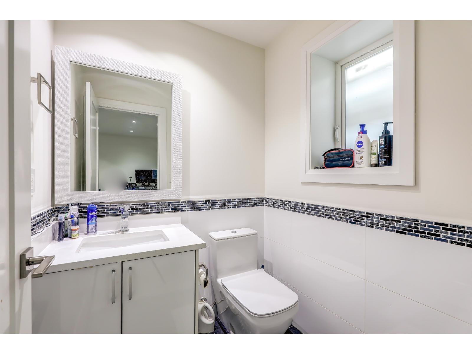 958 KEIL STREET, White Rock
