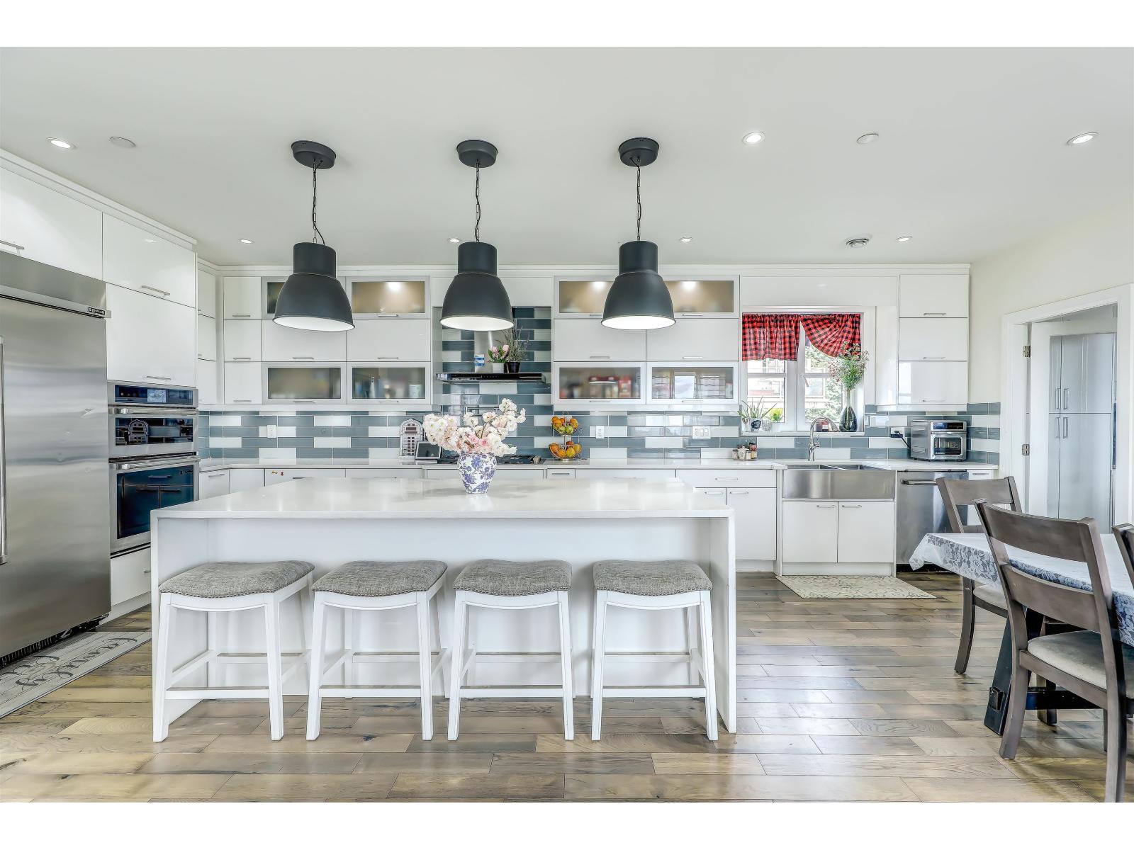 958 KEIL STREET, White Rock