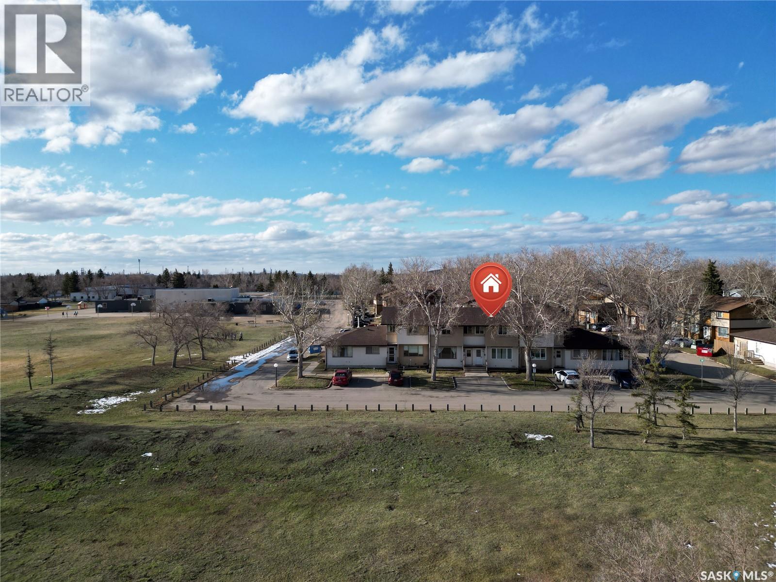 #91 Mackenzie WAY - 2
