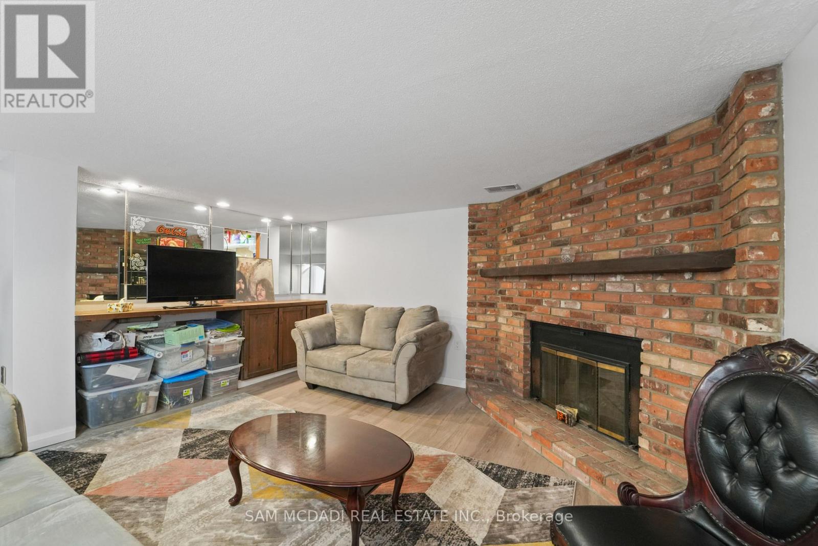 4235 PHEASANT RUN - 24