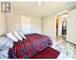 40 Shamrock Crescent, Essa, ON L3W0A5 Photo 13