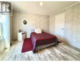 40 Shamrock Crescent, Essa, ON L3W0A5 Photo 16
