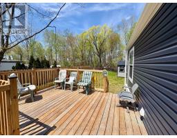 40 Shamrock Crescent, Essa, ON L3W0A5 Photo 19
