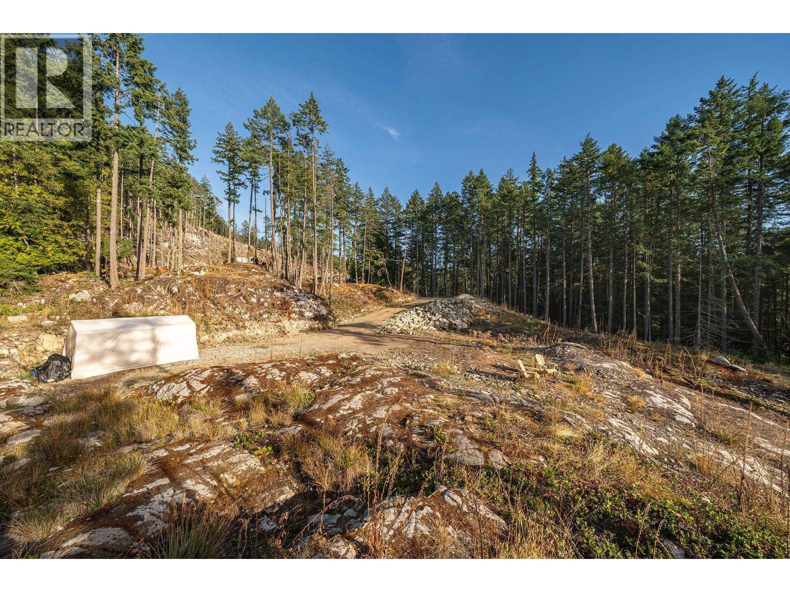 Vacant Land in Bowen Island - Image 9