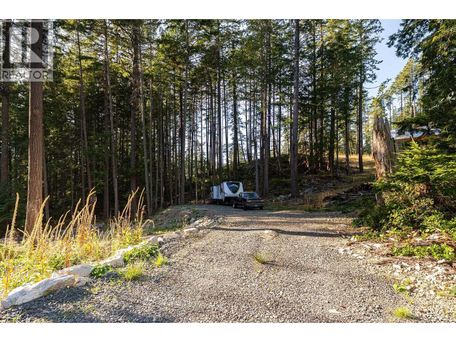 Vacant Land in Bowen Island - Image 17
