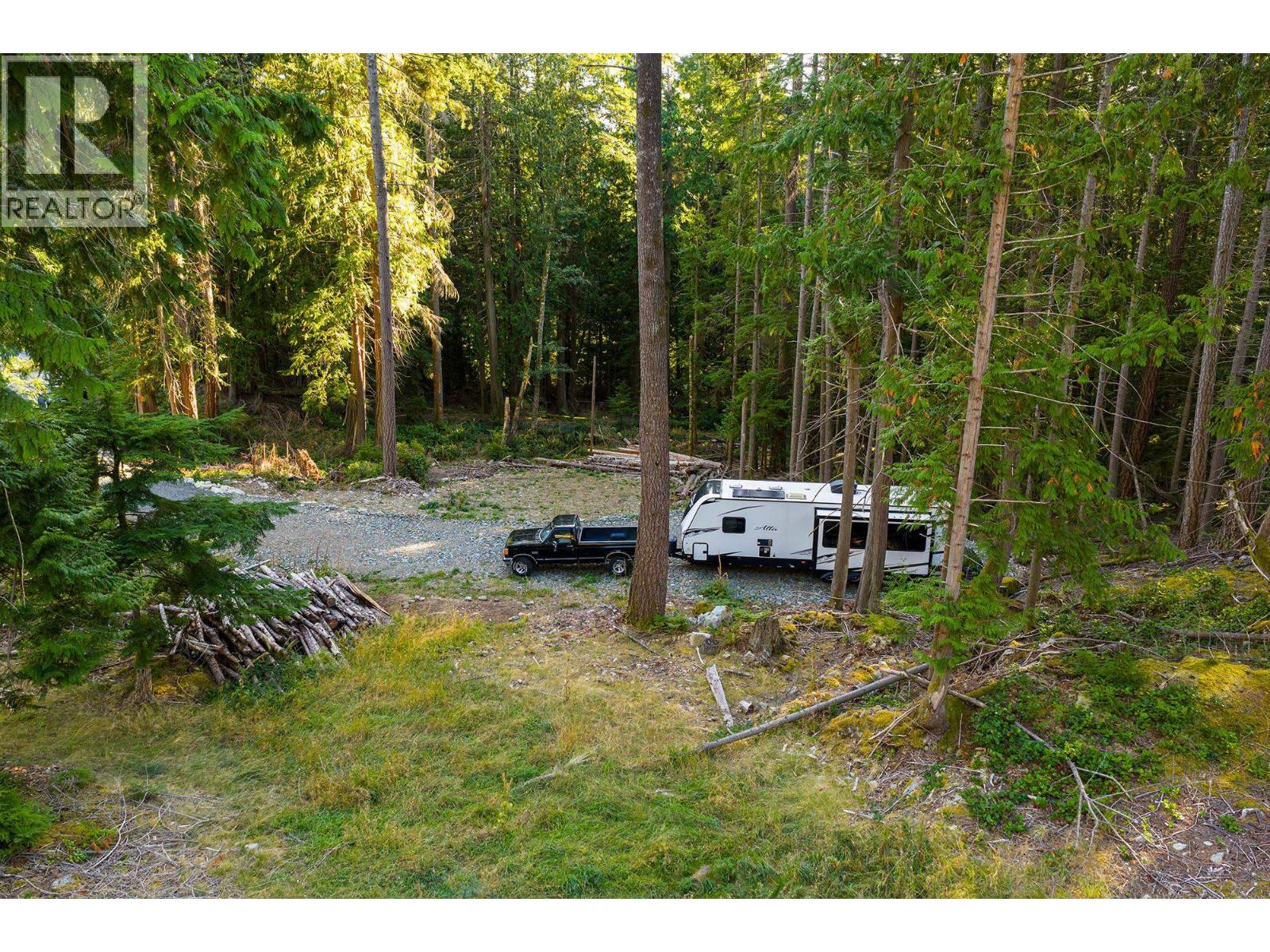 Vacant Land in Bowen Island - Image 15