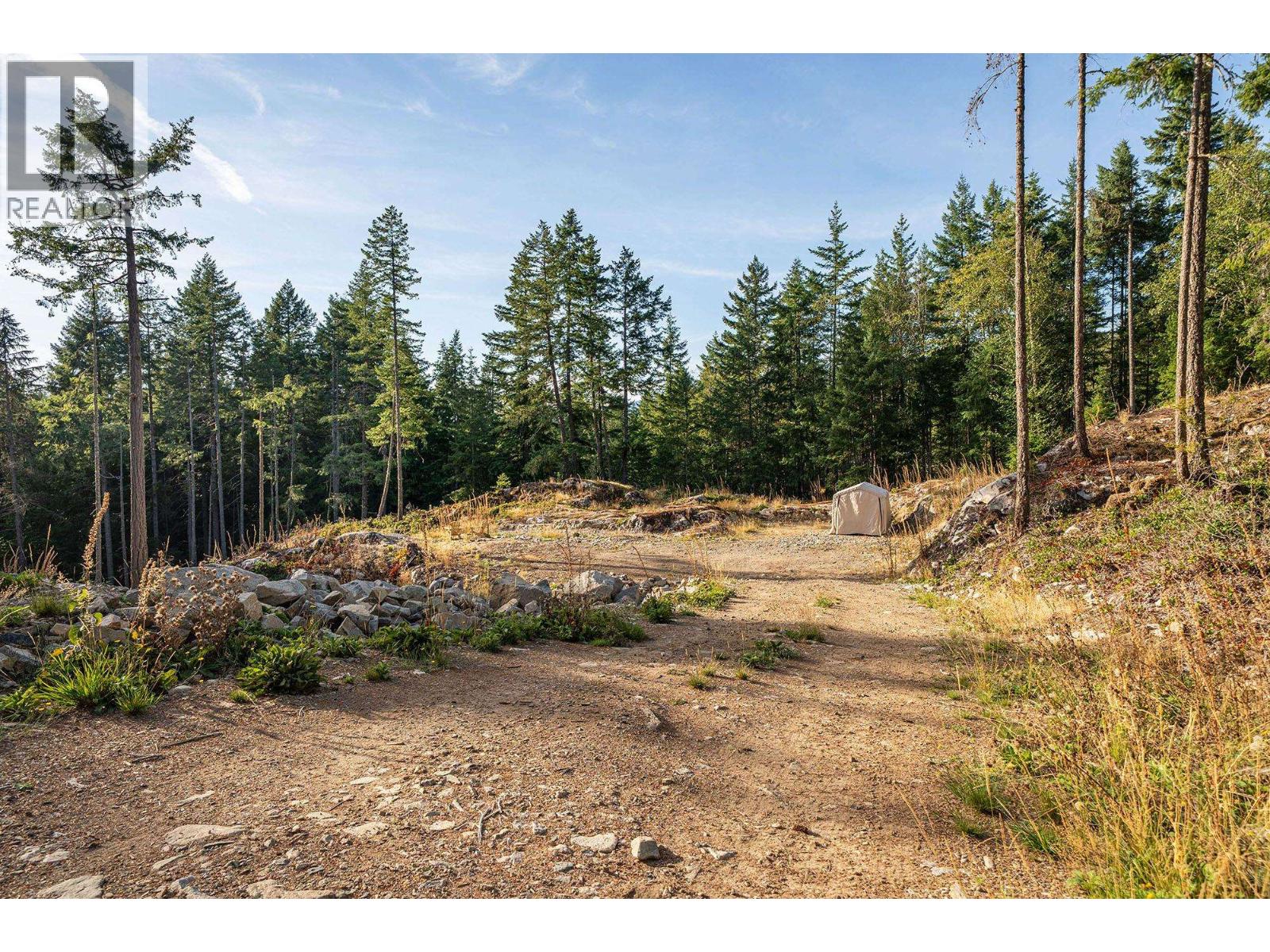 Vacant Land in Bowen Island - Image 6