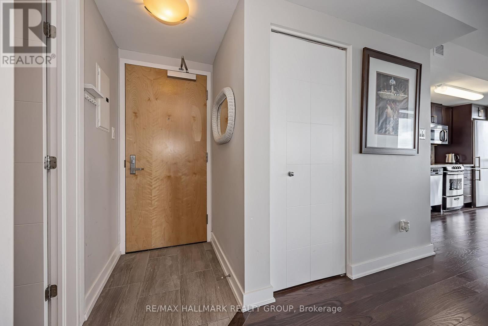 #1905 40 NEPEAN STREET - 9