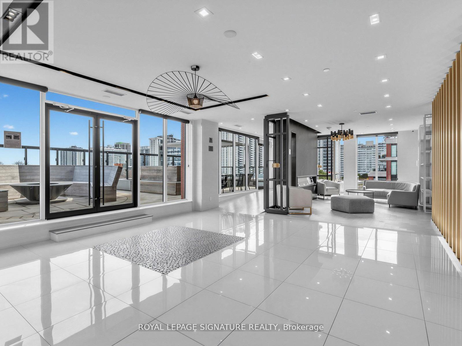 #PH6 1 BELSIZE DRIVE - 36
