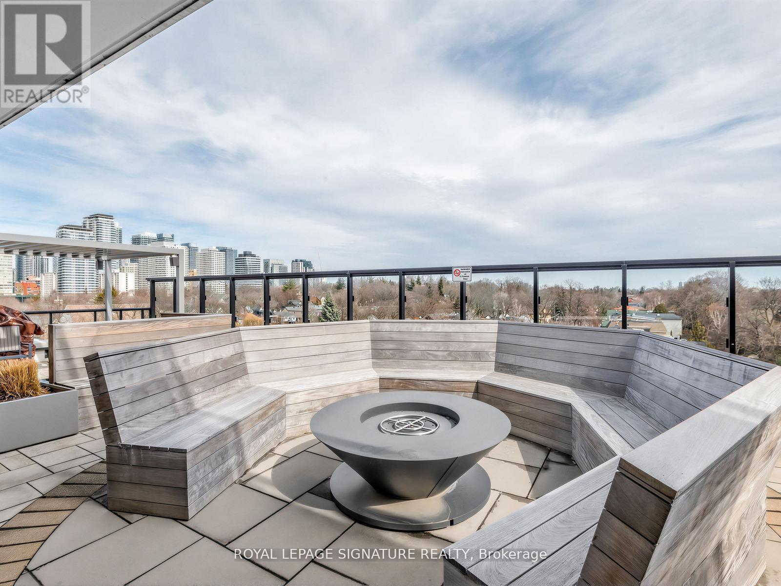 #PH6 1 BELSIZE DRIVE - 33