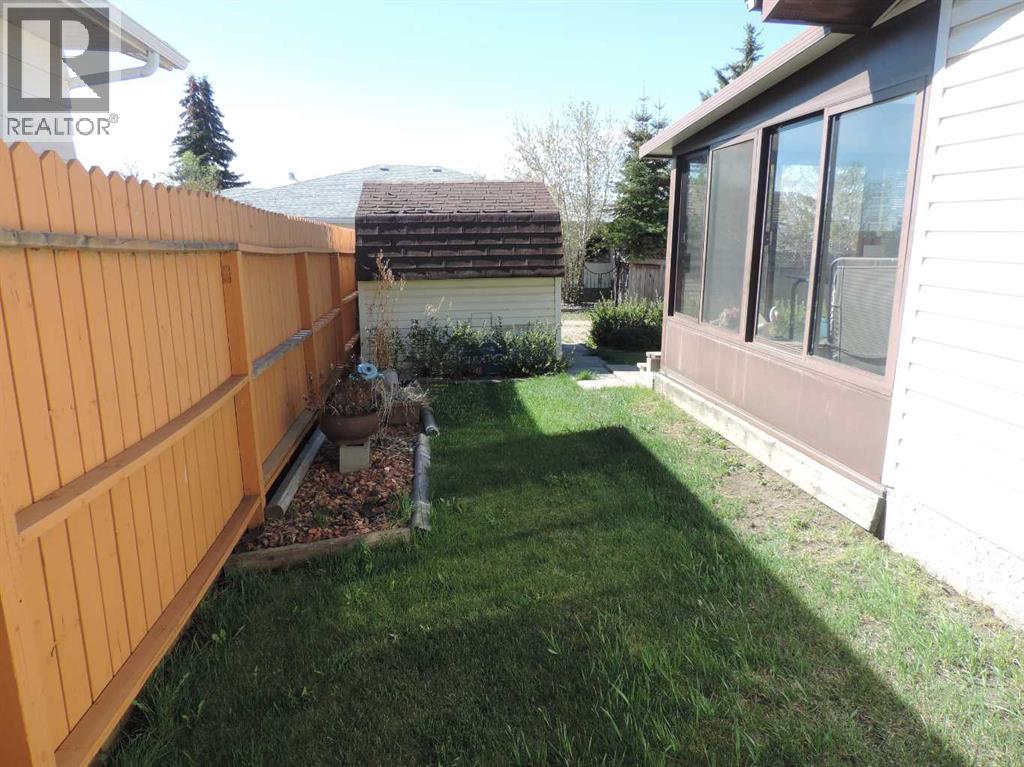 4625 53 st - photo 3