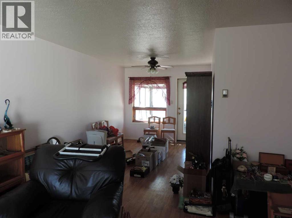 4625 53 st — photo 8
