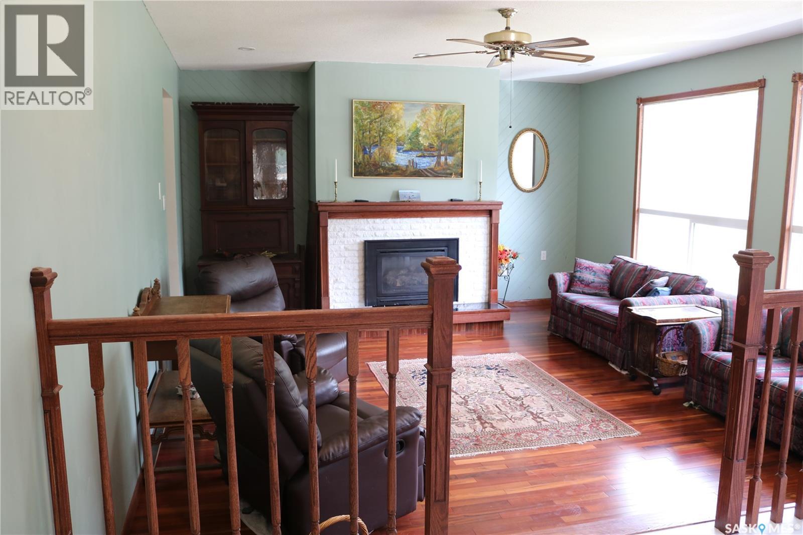 211 Pipestone AVENUE - 11