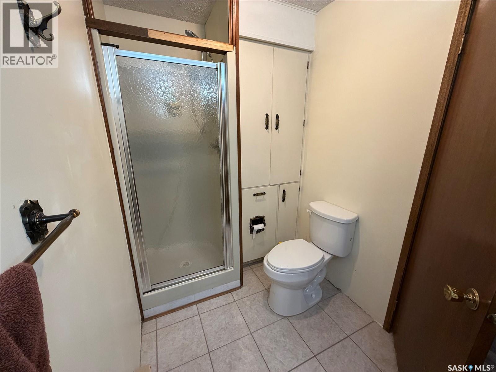 211 Pipestone AVENUE - 48