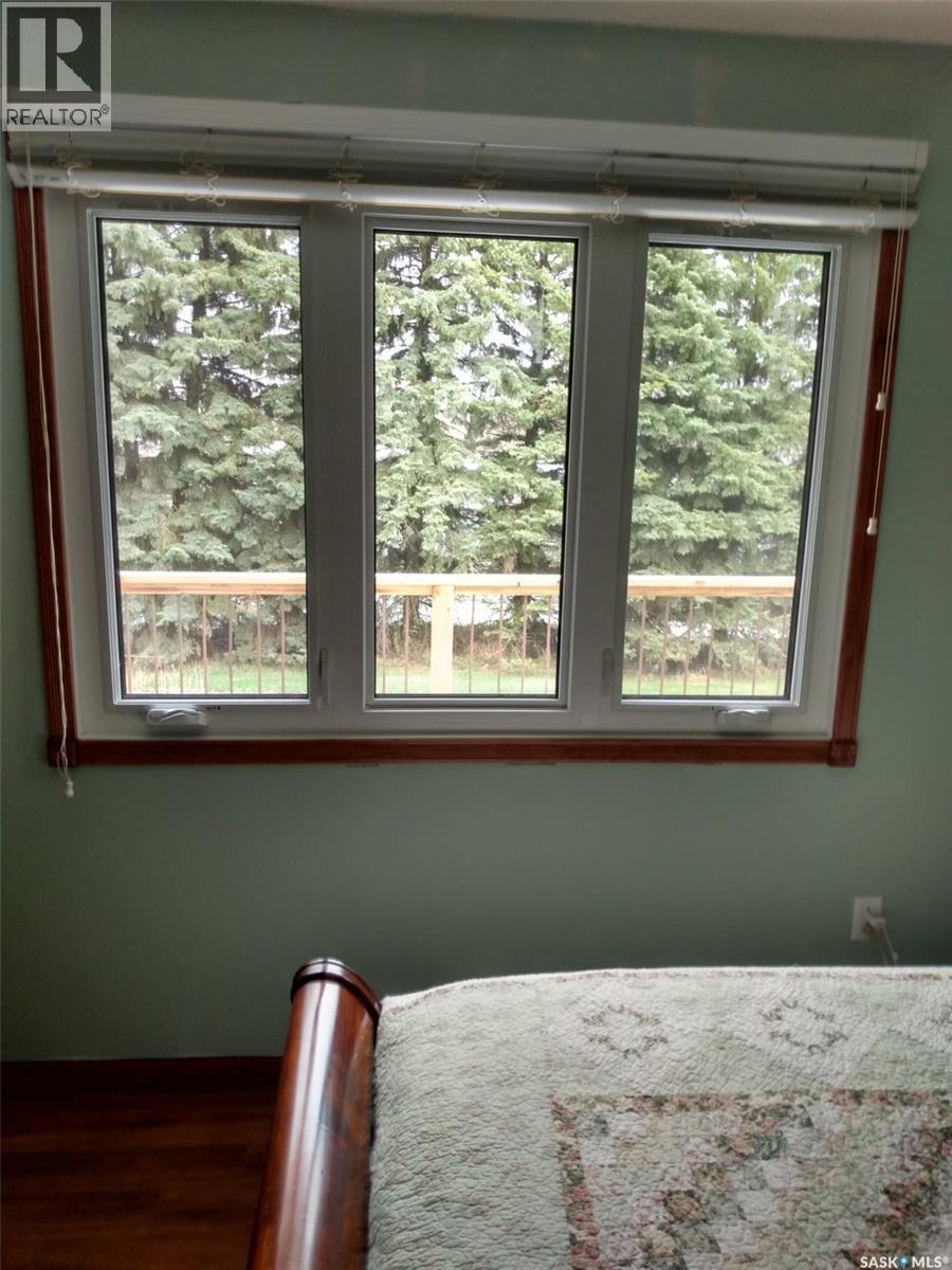 211 Pipestone AVENUE - 23