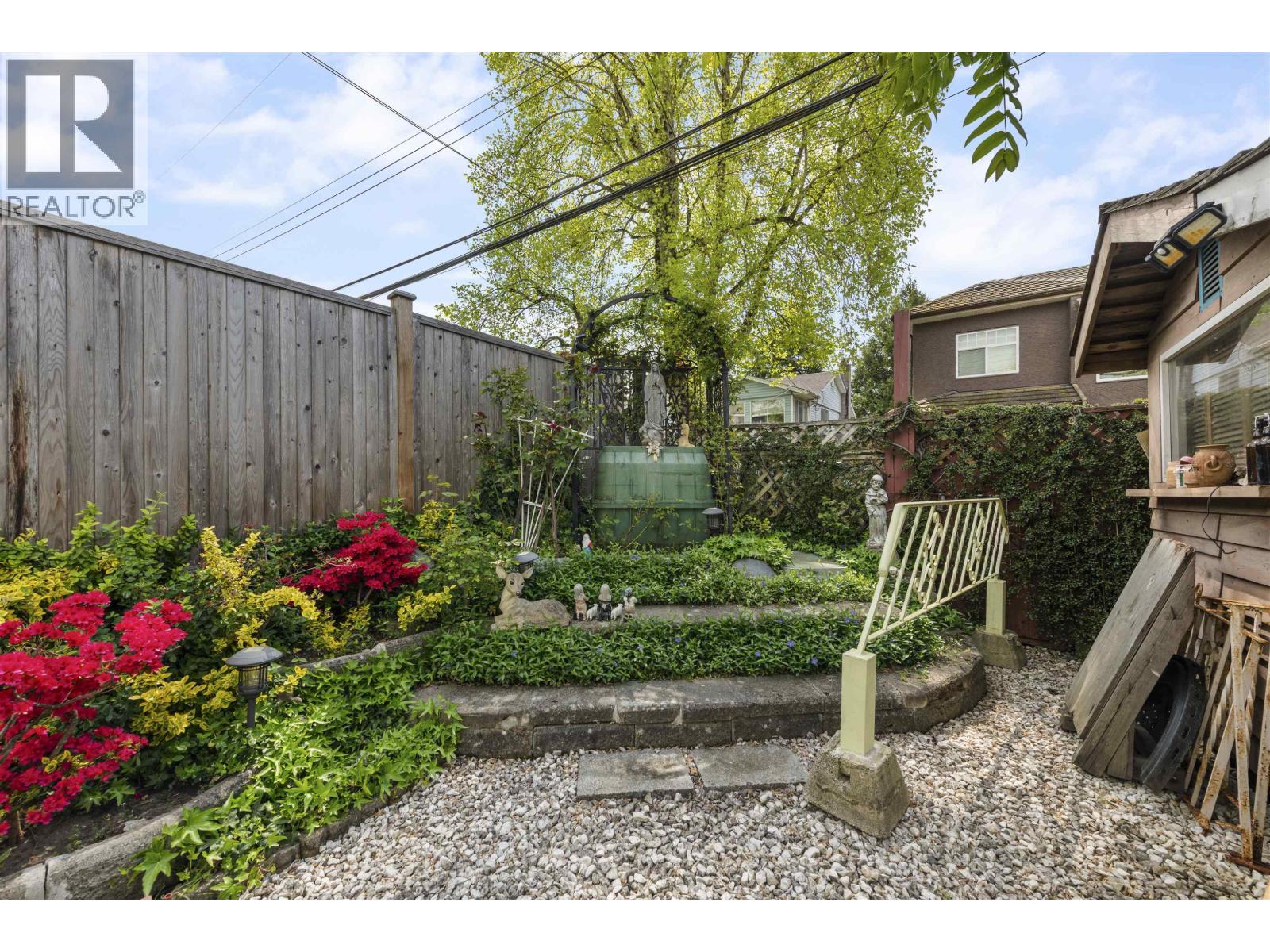 4 Bed, 2 Bath House for Sale in Richmond – 11620 WILLIAMS ROAD, Richmond - Image 31
