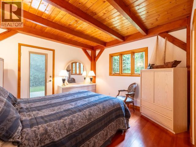 2551 WILCOX ROAD - 22