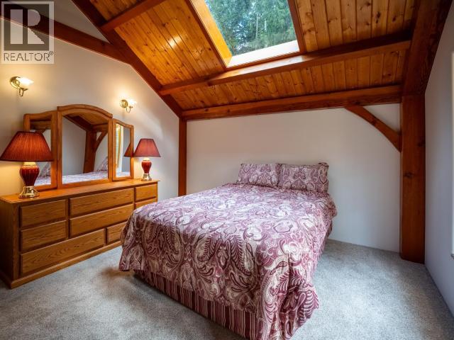 2551 WILCOX ROAD - 32