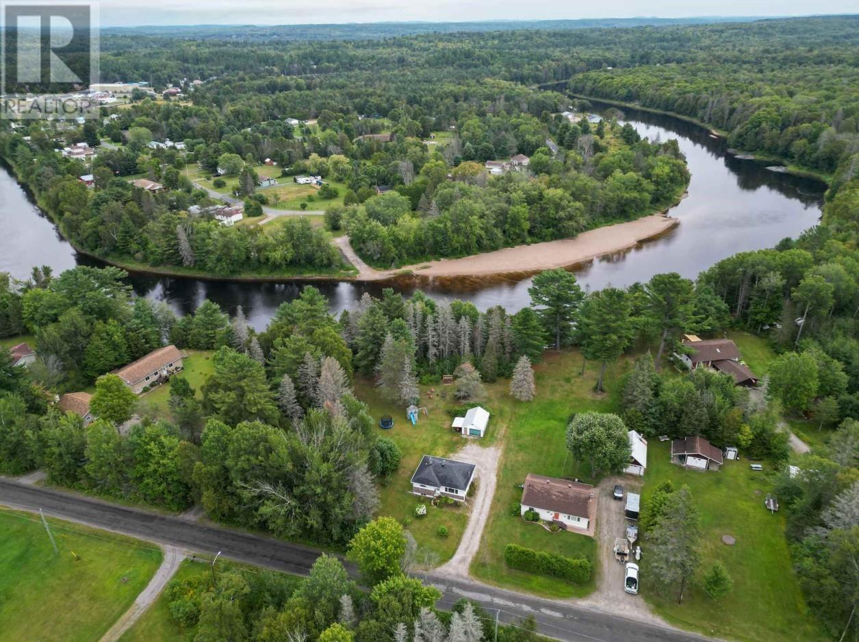 29 Eley RD, Iron Bridge, Ontario, P0R1H0 — Photo 11