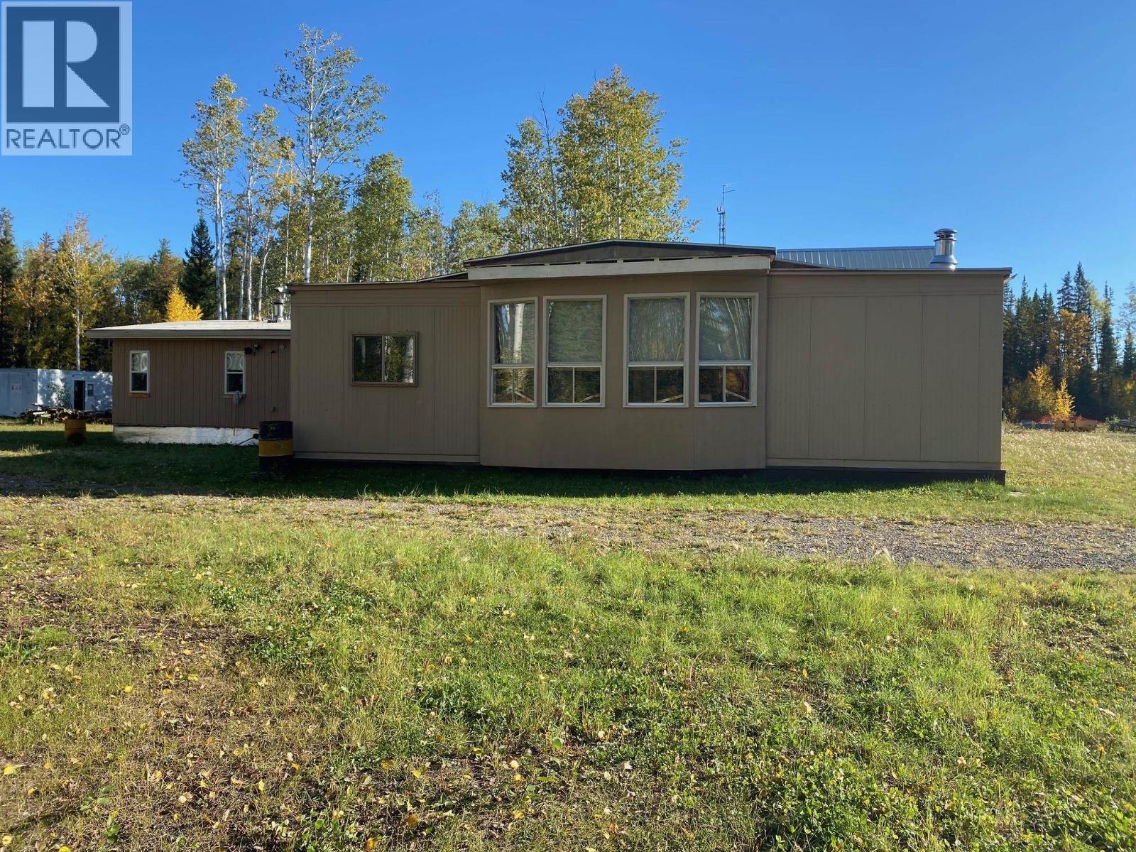 MILE 317 LIARD Highway - photo 2