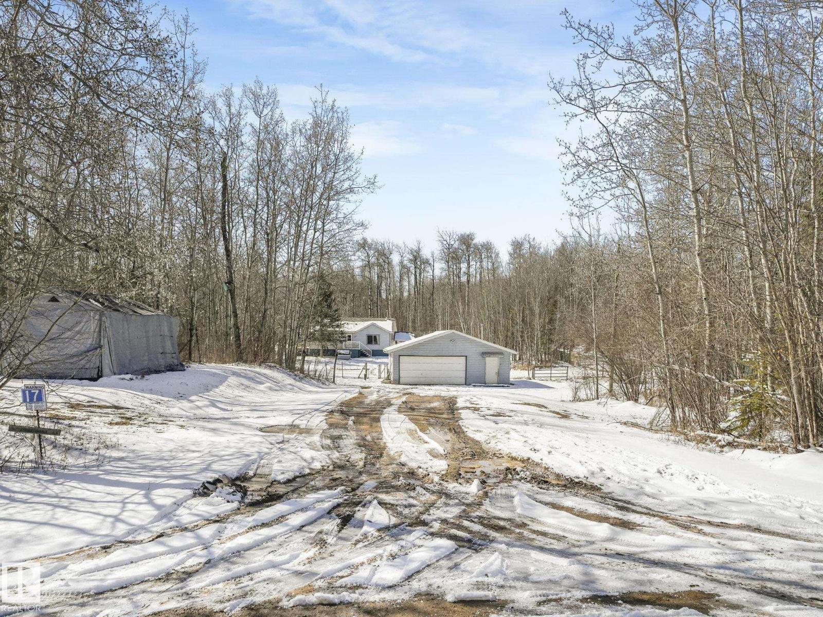 #17 2120 TWP ROAD 565 - 53