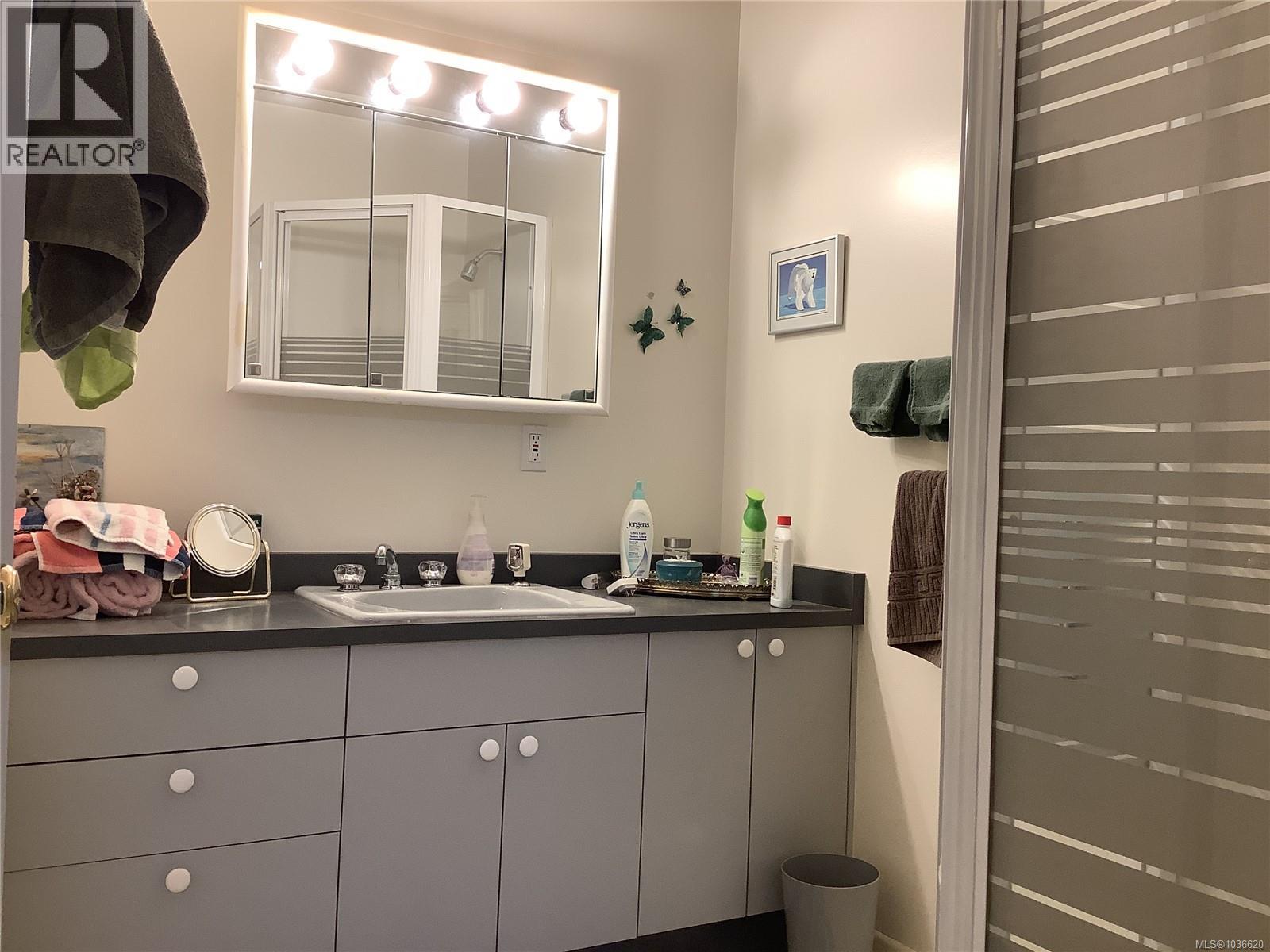490 2nd St - 15