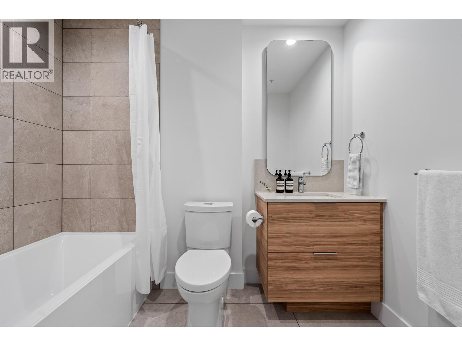 505 2385 EMERY COURT, North Vancouver