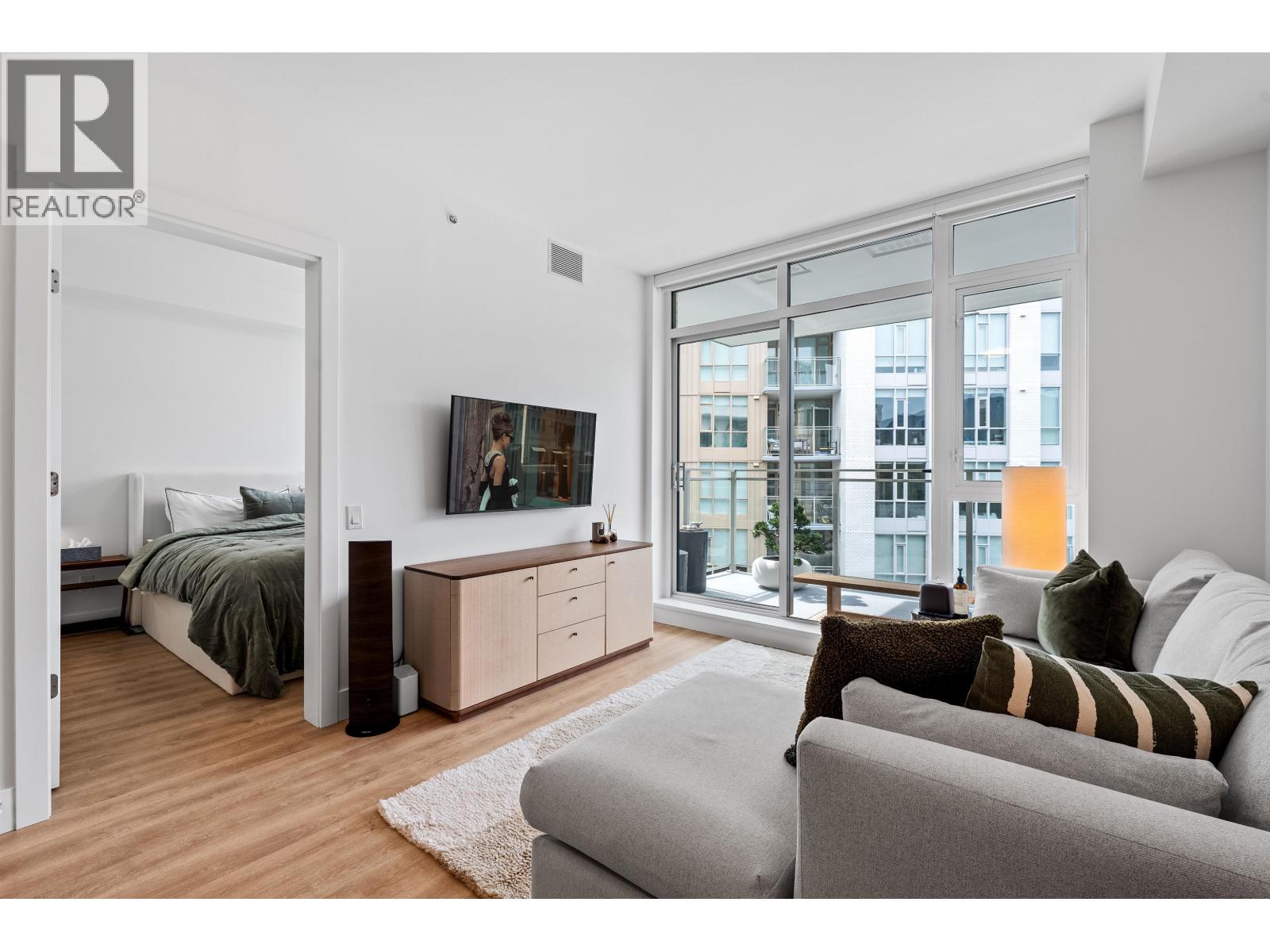 505 2385 EMERY COURT, North Vancouver