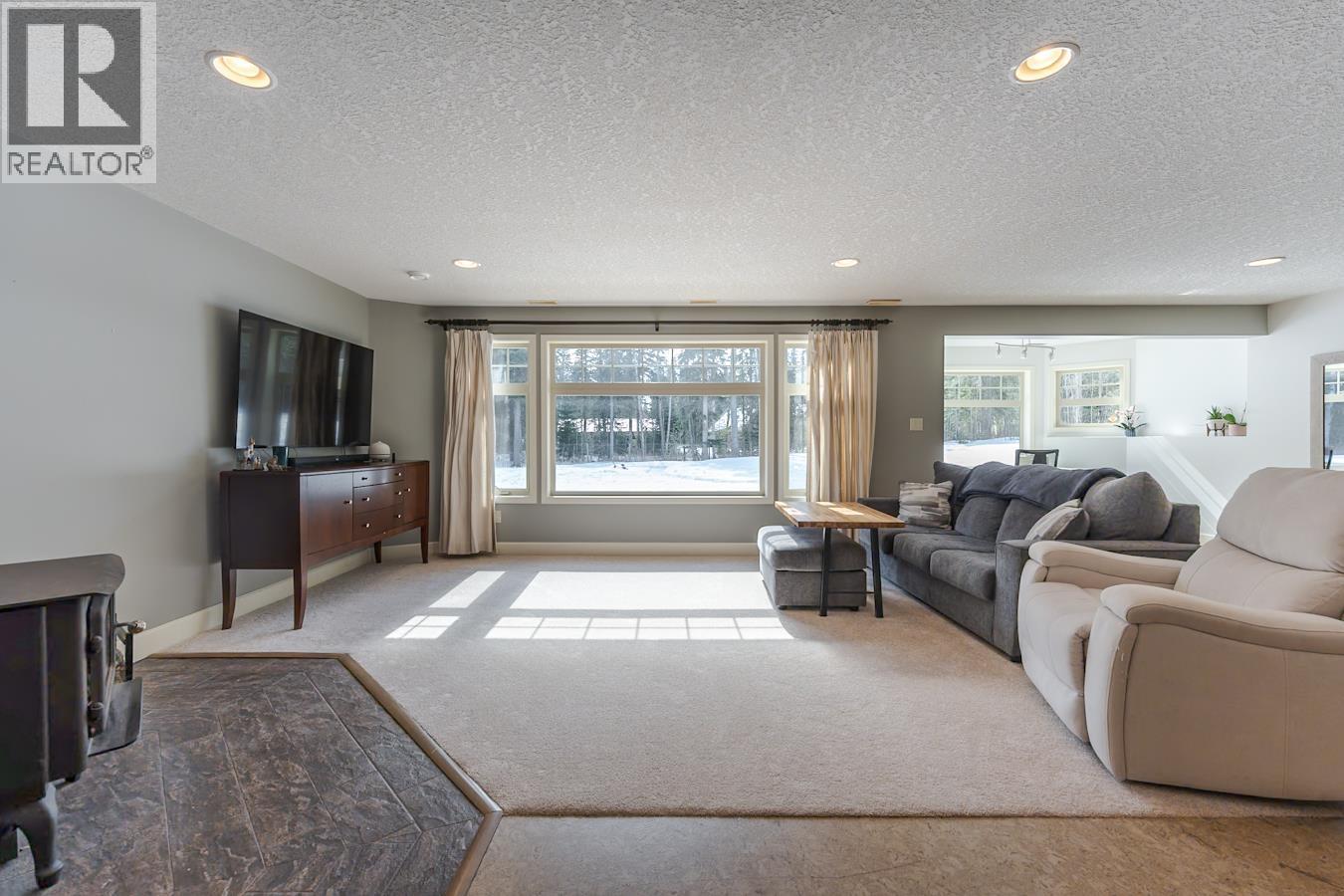422 WILLMANN ROAD, Prince George