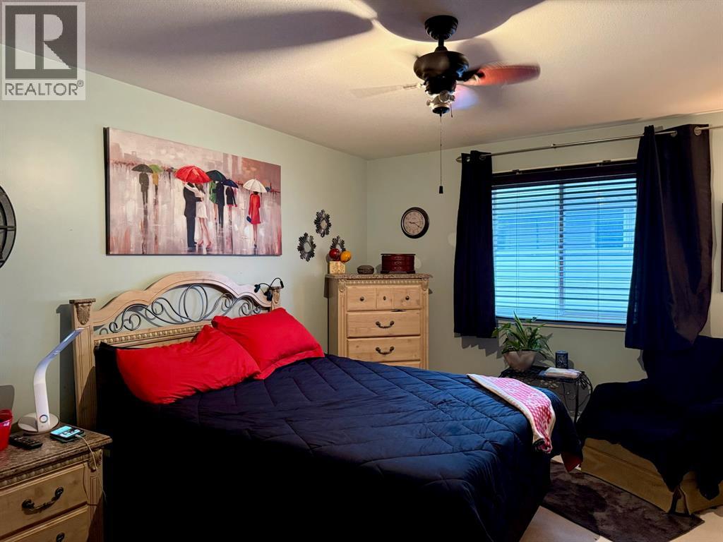 4015 Applewood DRIVE - 18
