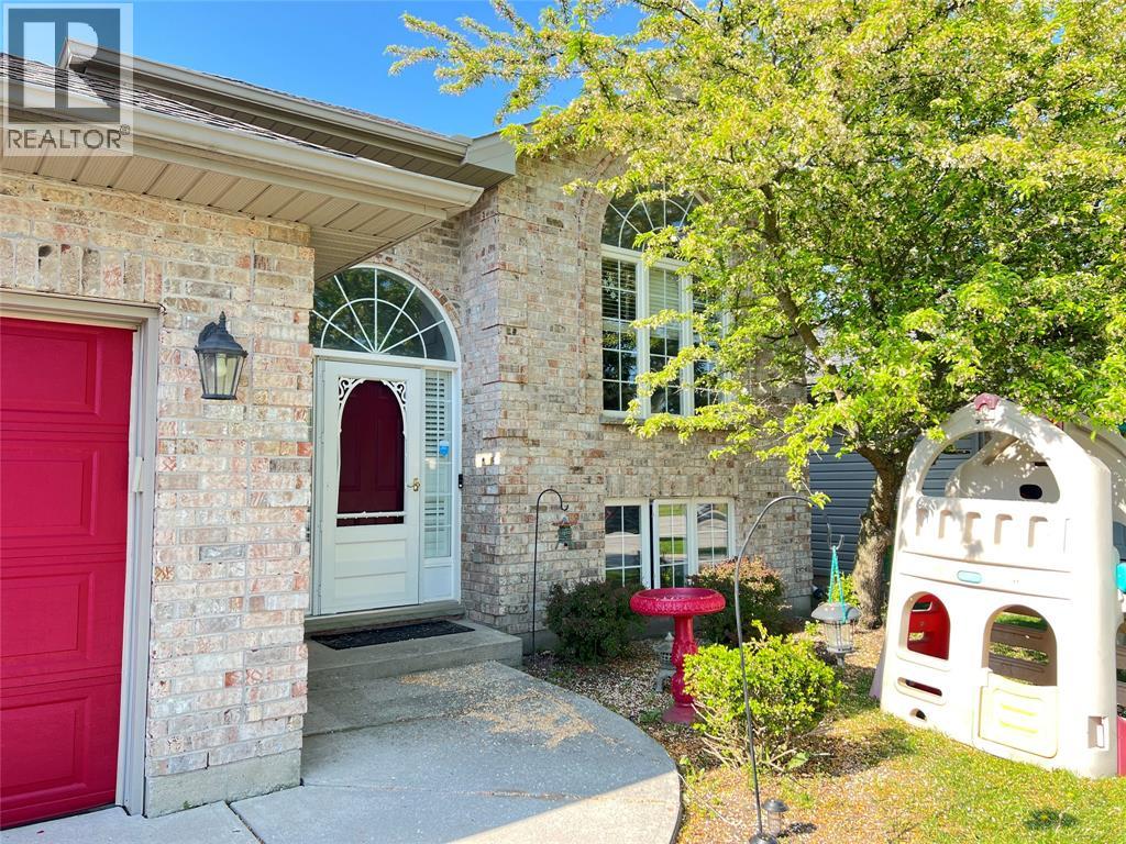 4015 Applewood DRIVE - 3